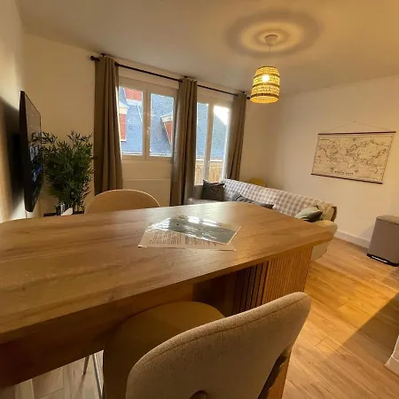 Apartment Vivez Le Centre-ville Et La En Harmonie, 1 Saint-Valery-en-Caux